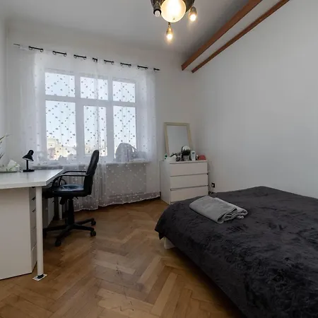3br With Balcony - Views Апартаменти *