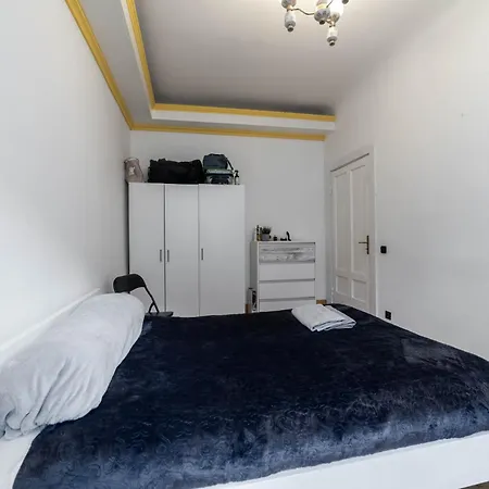 Апартаменти 3br With Balcony - Views Рига