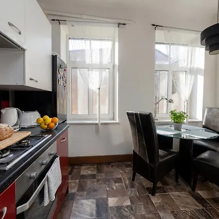 3br With Balcony - Views Апартаменти *